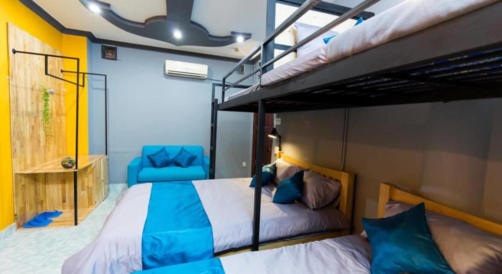 Goco Hostel Хошимін Екстер'єр фото